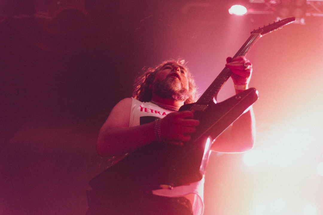 Criminal - 30 años de "Victimized"